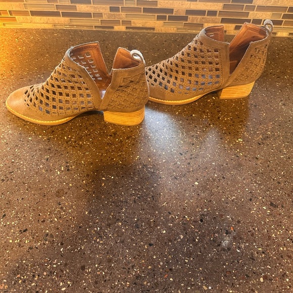 Jeffrey Campbell booties/ankle boots - Picture 3 of 6